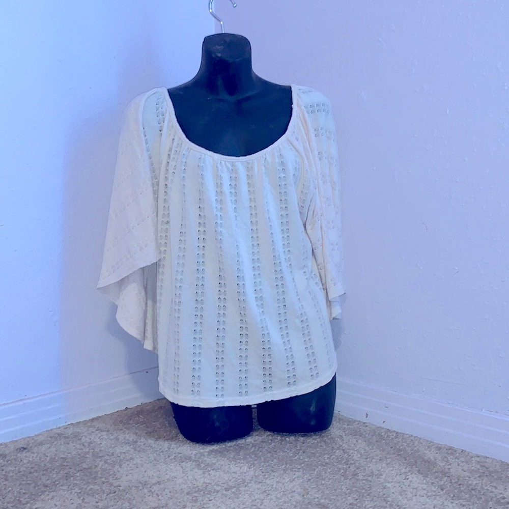 White rue21 shirt M
